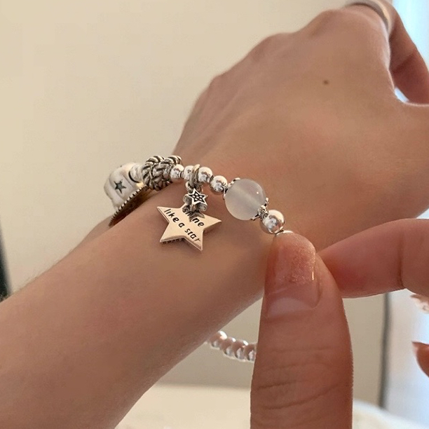 Simple Heavy Industry เงินสเตอร์ลิงลูกปัด Love Star สร้อยข้อมือหรูหรา Niche ประณีตฟรีสร้อยข้อมือแฟน ราคา ถูกที่สุด ดีลบีเคเค แกลเลอรีภาพที่ 4