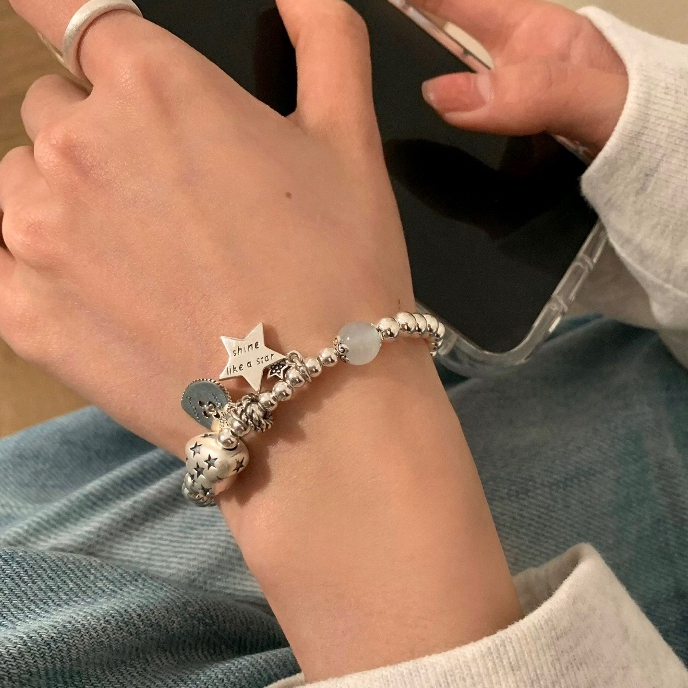 Simple Heavy Industry เงินสเตอร์ลิงลูกปัด Love Star สร้อยข้อมือหรูหรา Niche ประณีตฟรีสร้อยข้อมือแฟน ราคา ถูกที่สุด ดีลบีเคเค แกลเลอรีภาพที่ 2