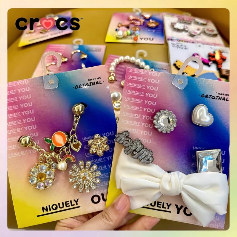 รองเท้า CHARMS✨ชุดอัญมณี DIY✨ขายร้อน Metal Clog ชุดอุปกรณ์เสริมรองเท้า 5 ชิ้น✨ หัวเข็มขัดรองเท้า ตกแต่ง