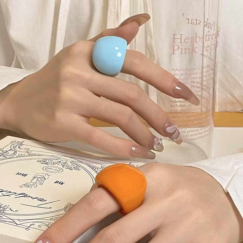 แหวนเรซินสี ดีไซน์โดปามีน สไตล์วันหยุด สำหรับนิ้วชี้เรียบง่าย