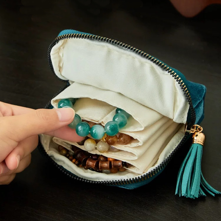 สร้อยข้อมือกระเป๋าเก็บ Retro Fringed กํามะหยี่ผ้าแบบพกพา Jewellery Organizer ประณีต Jewellery คริสตั