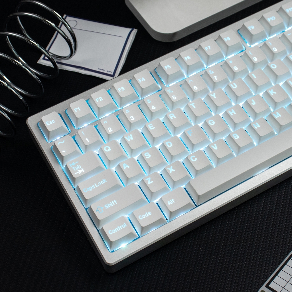 YongQiu Minimalist White Keycaps Shine ผ่านโดยตัวอักษร RGB PBT double shot Cherry profile keycap สําหรับคีย์บอร์ดแบบกลไก