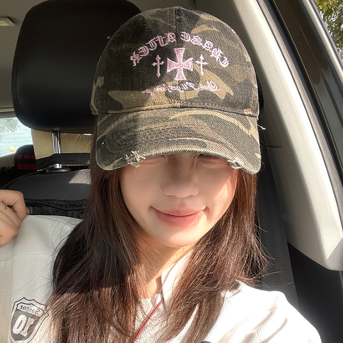 หมวกเบสบอลขนาดเล็กสไตล์เกาหลี Niche Retro Distressed ติดลายปักลาย Cameo สำหรับสวมใส่ทุกวันและแมッチได้หลากหลาย