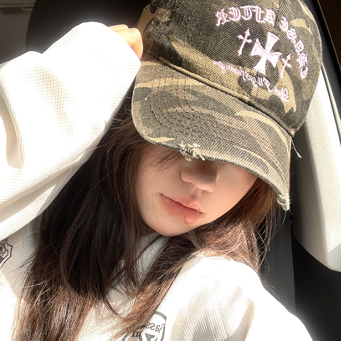 หมวกเบสบอลขนาดเล็กสไตล์เกาหลี Niche Retro Distressed ติดลายปักลาย Cameo สำหรับสวมใส่ทุกวันและแมッチได้หลากหลาย - รูปที่ 3