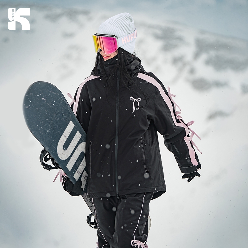 ชุดสกีผู้หญิง 2025 ใหม่ สเวตเตอร์หิมะและกางเกง กันน้ำ พร้อมใช้งานสโนว์บอร์ดในฤดูหนาว