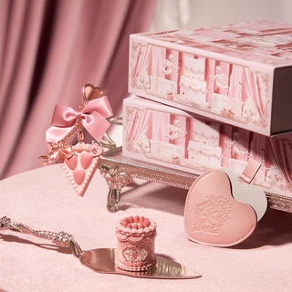 Flower Knows August Fairy Pink Moments ลิปกลอส/ชุดของขวัญอายแชโดว์