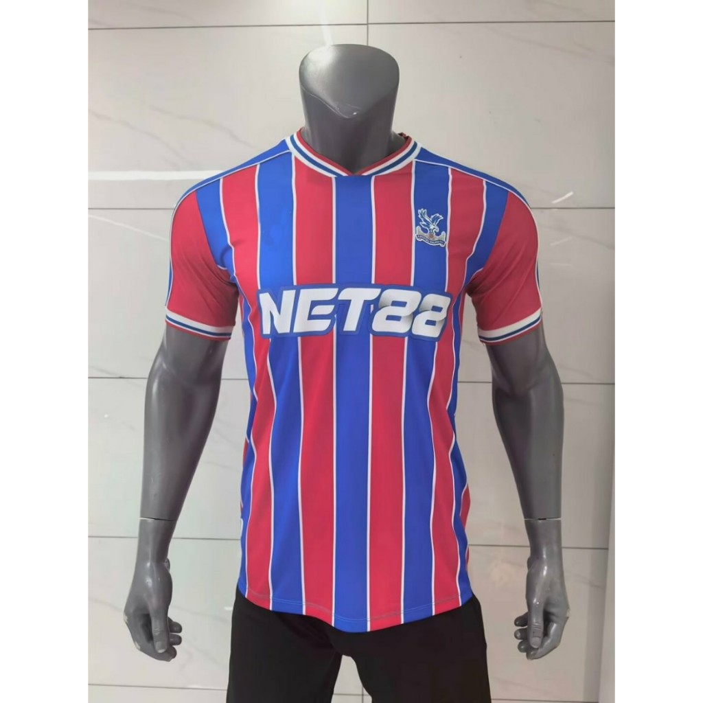 เสื้อทีมบ้าน Crystal Palace 2025/26 รุ่นแฟนคลับ เสื้อฟุตบอลผู้ชาย