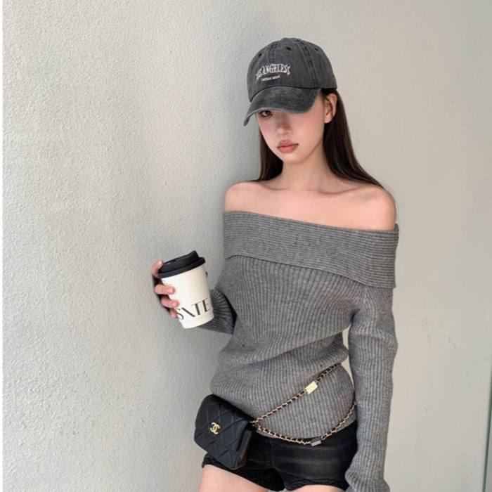 เสื้อกันหนาวแบบ.Op-En สไตล์สำหรับผู้หญิง ฤดูใบไม้ร่วงและฤดูหนาว ดีไซน์ไหล่เปิดสั้น