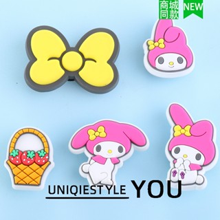 ชุดแต่งเติมรองเท้าหัวเข็มขัด พร้อมเครื่องประดับดอกไม้ ซานริโ…