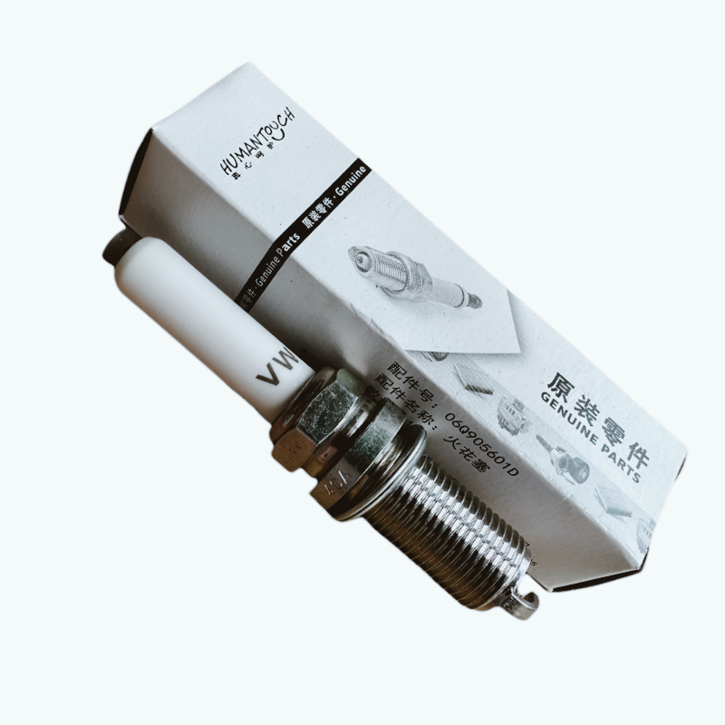 Volkswagen Audi ea888 รุ่นที่สาม New Passat Tuang Tiguan L Tuyue หัวเทียนแพลทินัมคู่ 4 ชิ้นชุด