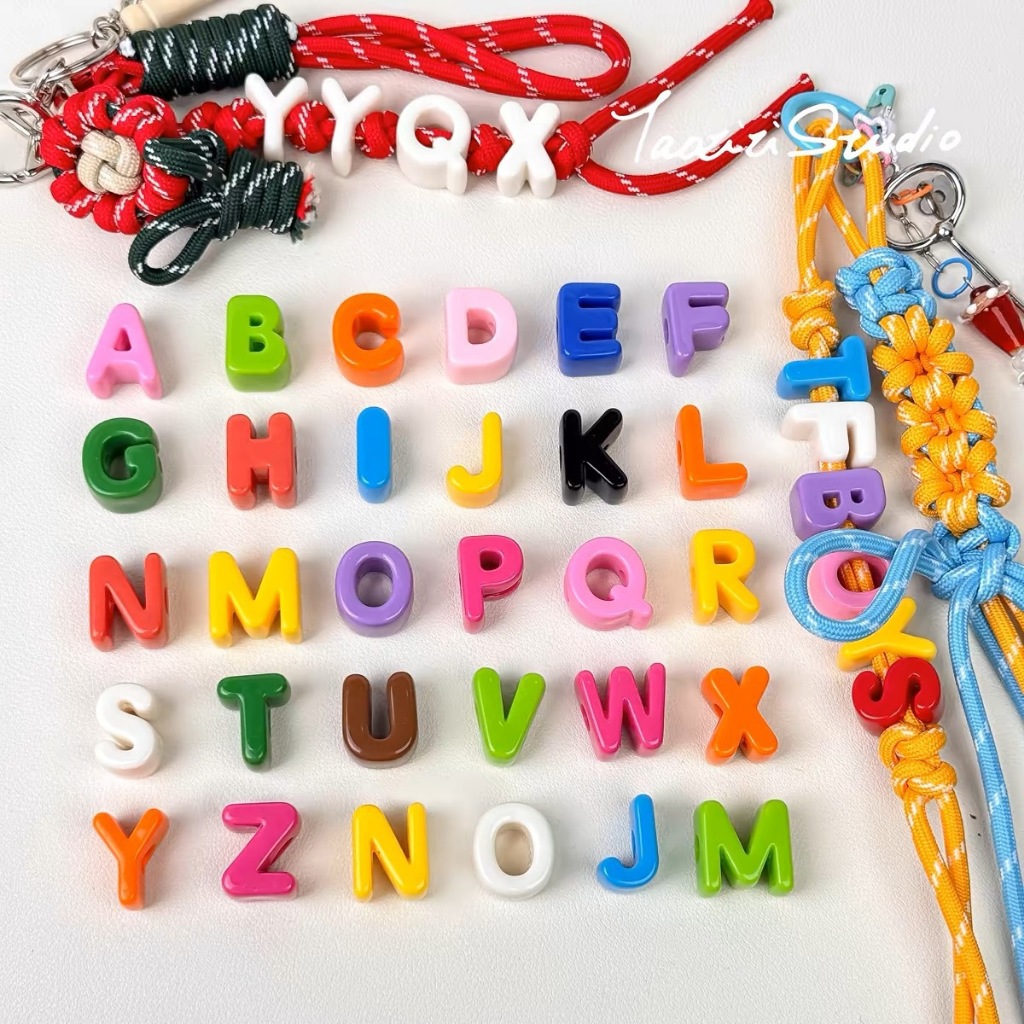 St. kunkka Creative Letter พวงกุญแจจี้ AZ DIY ผสมจี้เพื่อนร่วมชั้นครอบครัวเพื่อนของขวัญทํา