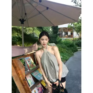 Fariy🍒คลังสินค้าพร้อม🍒 เสื้อเชิ้ตคอฮอลเตอร์แขนกุดลายทางสไตล์ฝรั่งเศสสำหรับผู้หญิงในช่วงฤดูร้อน ดีไซน์เก๋ไก๋ สบายๆ สไตล์หลวมๆ