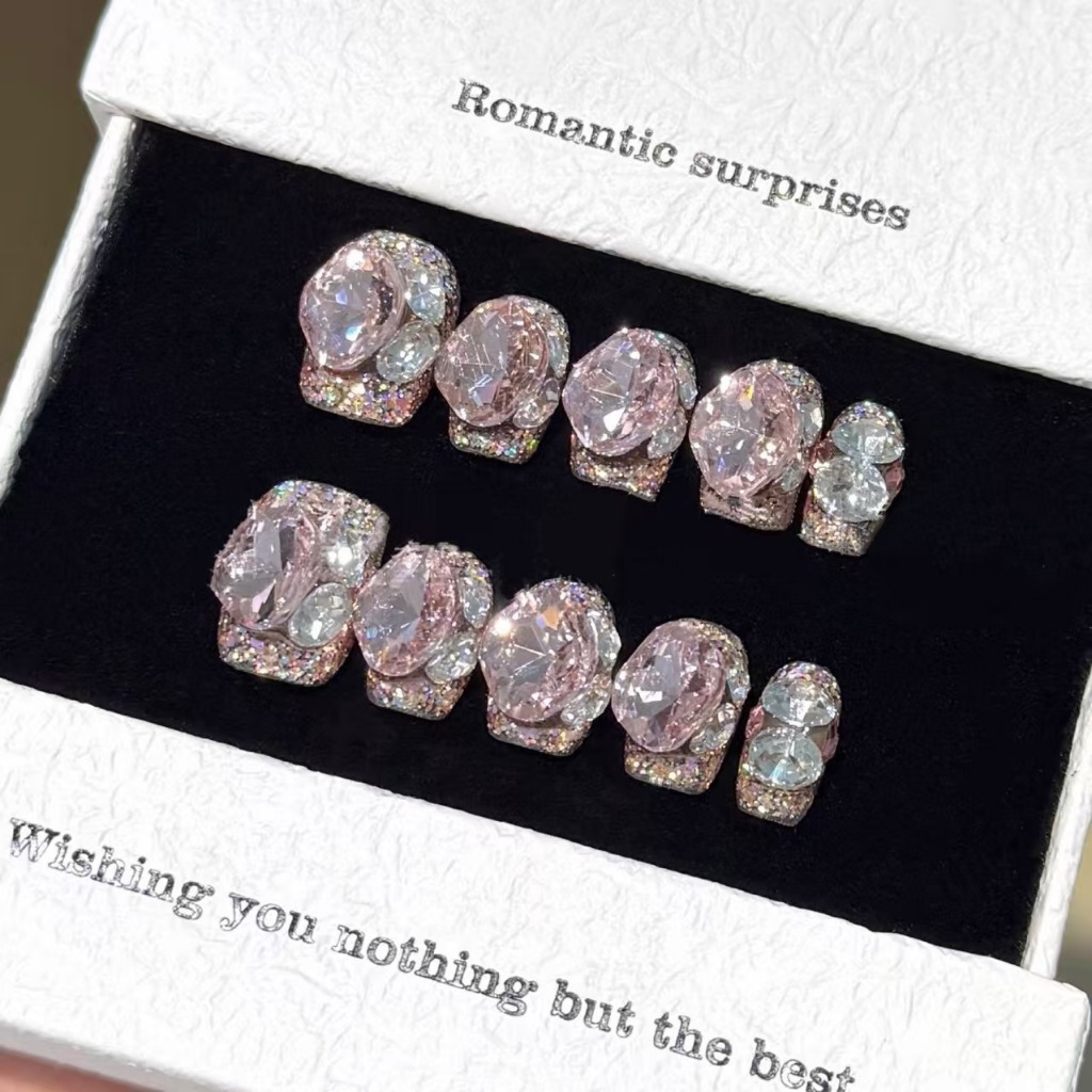 【Pink Crystal Rose】เล็บปลอมสั้นสไตล์นางฟ้า ประดับเพชร ทำมือ หรู ใช้ซ้ำได้ ปาร์ตี้ เดท