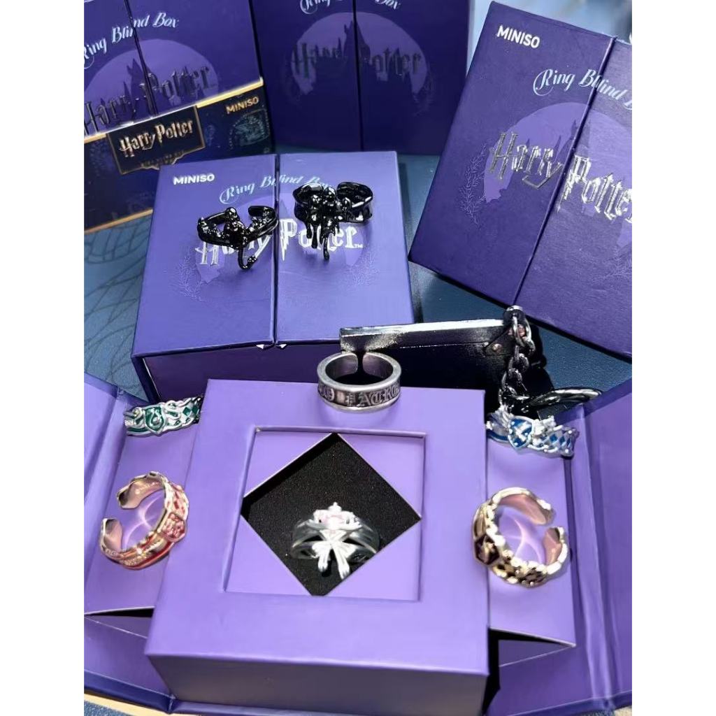 Miniso Harry Potter指Gryffindor Slytherin Ravenclaw Hufflepuff礼物