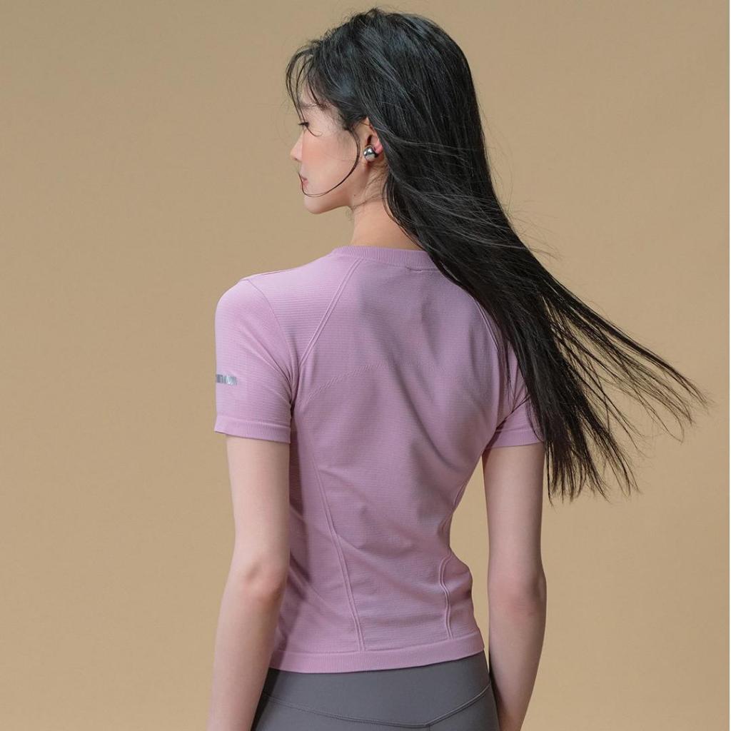 2025 ใหม่ Fumeng Classic Crew Neck Stretch-Hem Yoga Short-Sleeve Top
