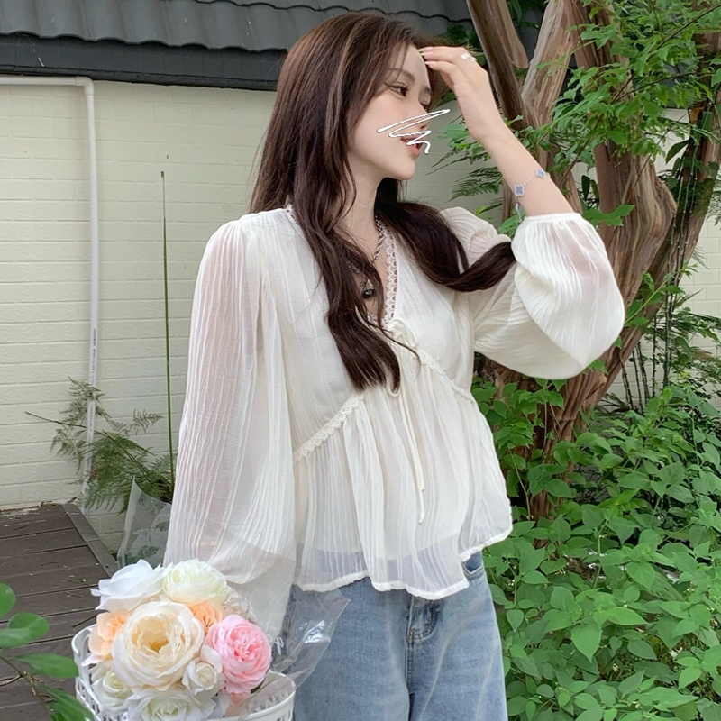 MIKU เสื้อเบลาส์ คอวี แขนยาว ผ้าชีฟอง ลูกไม้ สไตล์เกาหลี สําหรับผู้หญิง