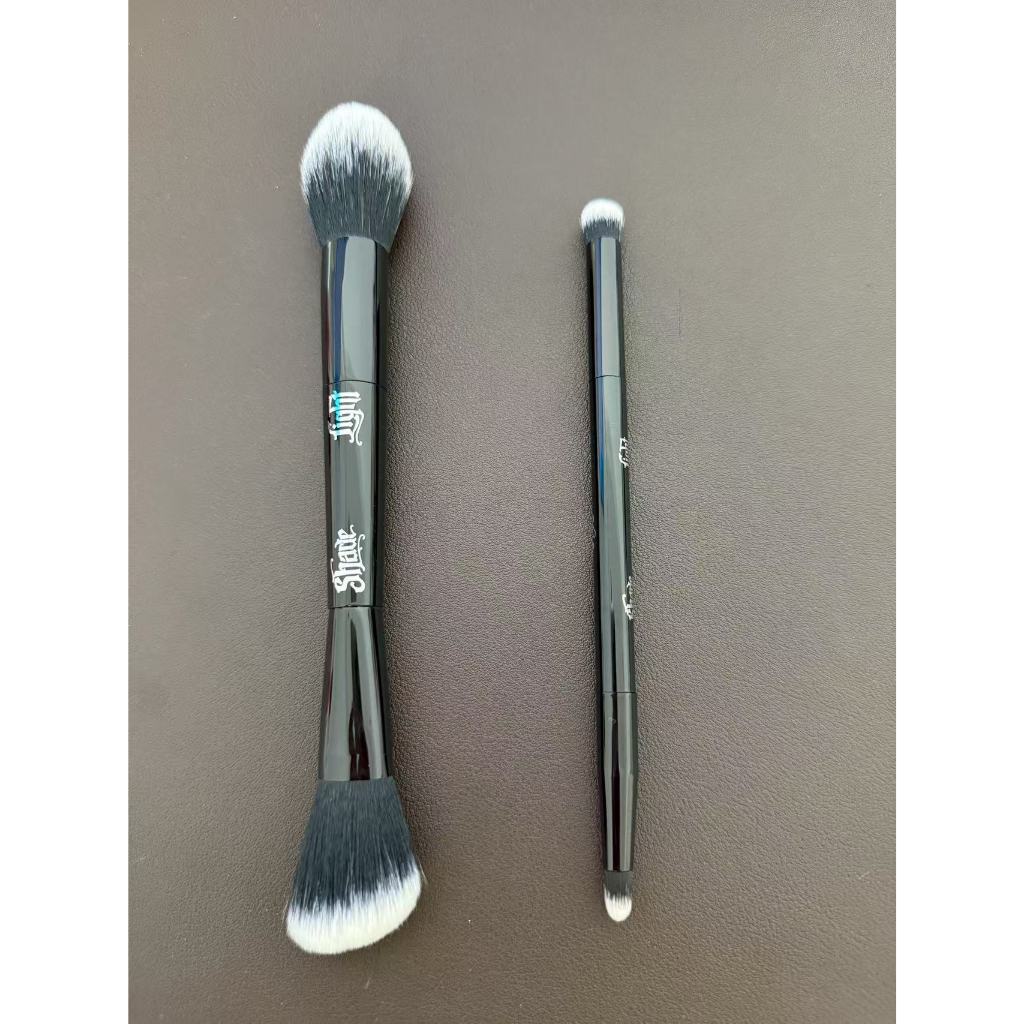 HD Fashion Beauty Hot Sale KVD แปรงแต่งหน้าเครื่องสําอาง ด้ามพลาสติก