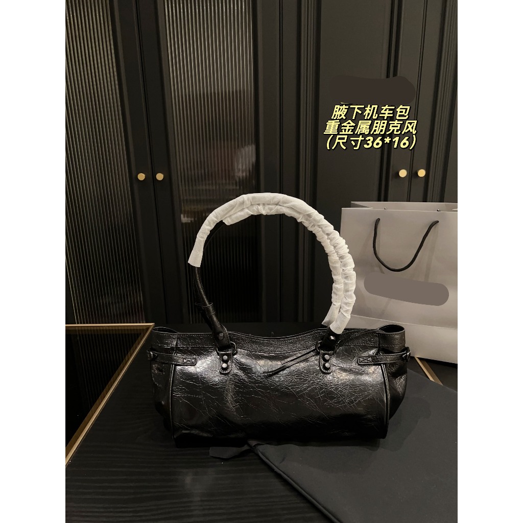 กระเป๋าcrossbodyหนังแท้สำหรับผู้หญิง F42