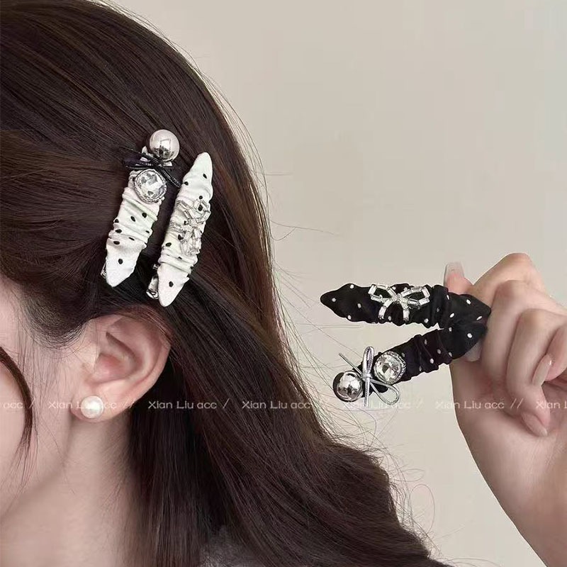 หนีบท้ายเป็ดประดับคริสตัล ลายจุดจีบผ้ากิ๊บติดผม