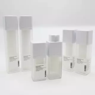 ขวดใส่ครีม ขวดปั้ม สุญญากาศ ขวดใส่โลชั่นกาศ 15/30/50 ml สติ๊กเกอร์ป้ายแถม（มีจำหน่ายขายส่ง）