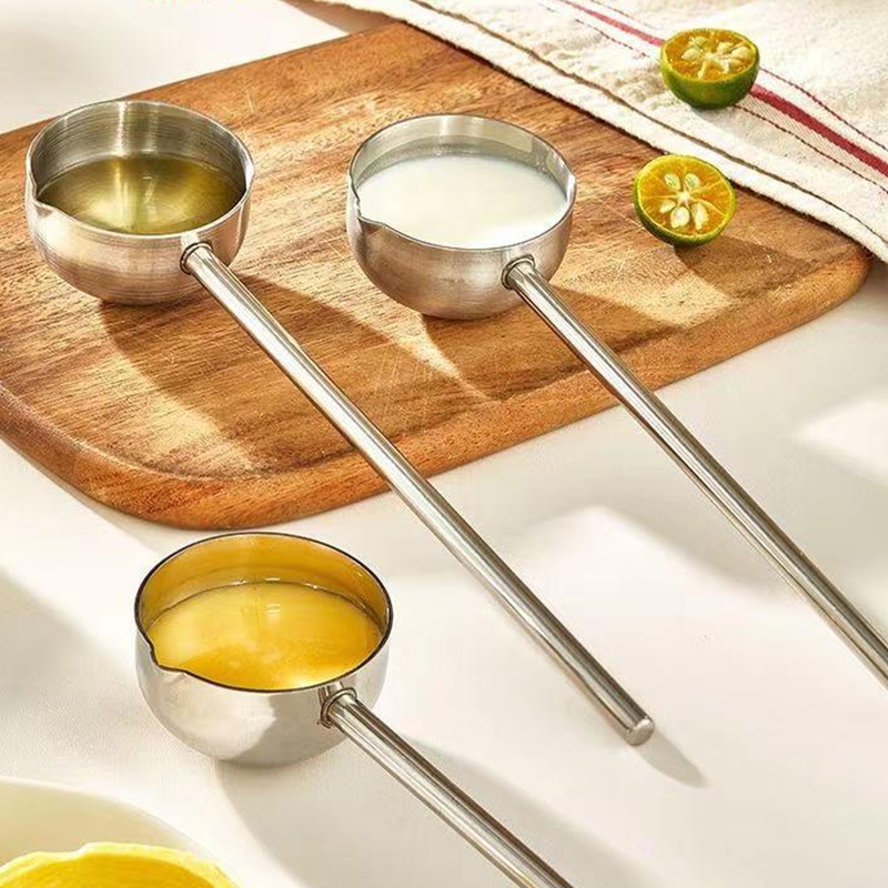 🔥ส่งจากกรุงเทพท้องถิ่น 🚚  กระบวยสเตนเลส ด้ามจับยาว มีปากเท ช้อนเล็ก สำหรับตักน้ำมัน เทซอส จิ้มจุ่ม ของใช้ในครัว - รูปที่ 5