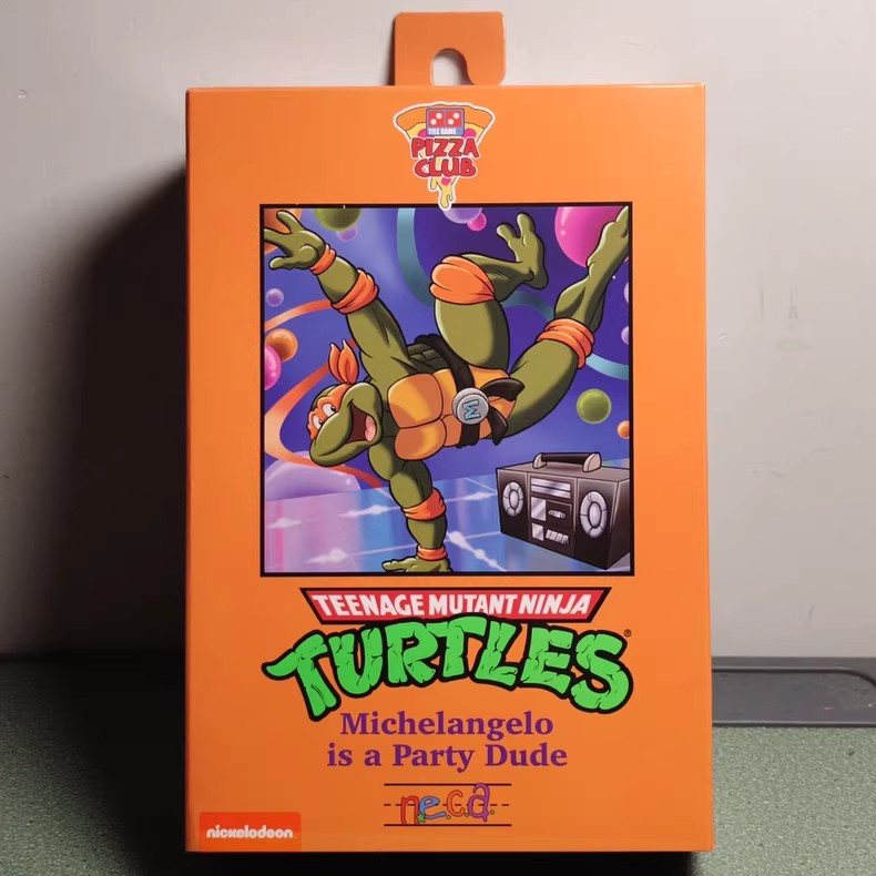 NECA เต่านินจาวัยรุ่นการ์ตูน VHS Club Edition Michelangelo Action Figure