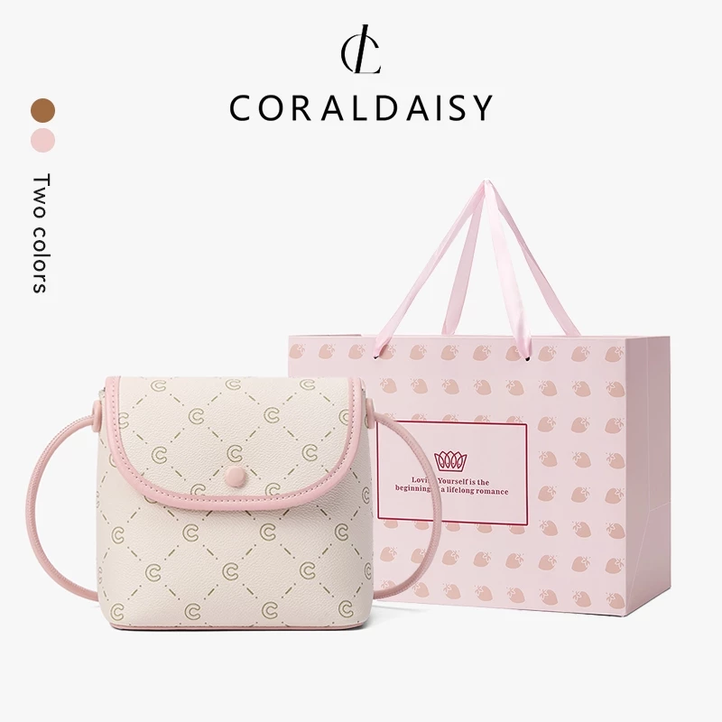 CORALDAISY 2025 ใหม่ กระเป๋าสะพายข้างสุดน่ารัก กระเป๋าผู้หญิง สายสะพายไหล่ยาว กระเป๋าทรงถังใบเล็ก