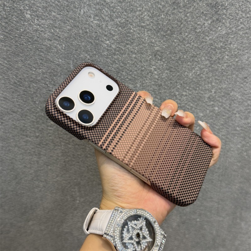 HOCE Ultra Thinคาร์บอนไฟเบอร์รูปแบบเคสโทรศัพท์แม่เหล็กสําหรับiPhone 17 Air 16 15 14 13 12 Pro Max 16 Plus Matte Hard Cover