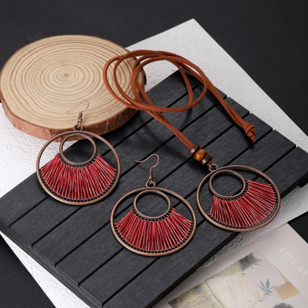 Boho แฟชั่น Handmade Geometric Woven Cord Jewelry Set - ต่างหูและสร้อยคอน่ารักสำหรับผู้หญิง