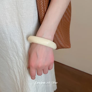 สร้อยข้อมือบิดเรขาคณิตอะคริลิค สไตล์ยุโรป-อเมริกา หลากลายแบบให้เลือก