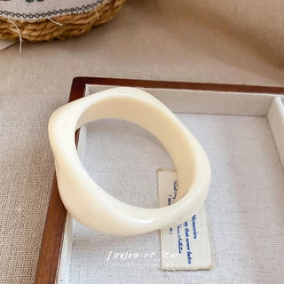 สร้อยข้อมือบิดเรขาคณิตอะคริลิค สไตล์ยุโรป-อเมริกา หลากลายแบบให้เลือก