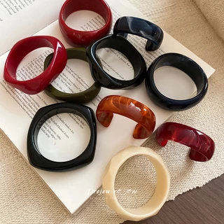 สร้อยข้อมือเปิดอะคริลิค แบบยุโรปและอเมริกา ทันสมัย สำหรับคนชอบความ 다양ของเครื่องประดับหรูหรา