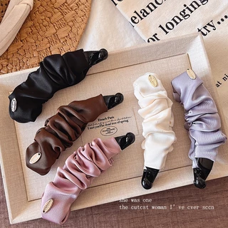 กิ๊บยึดผมทรงหางม้าแบบ.VERTICAL ออกแบบใหม่จากผ้าซาตินฝรั่งเศสรองความละเอียดอ่อน