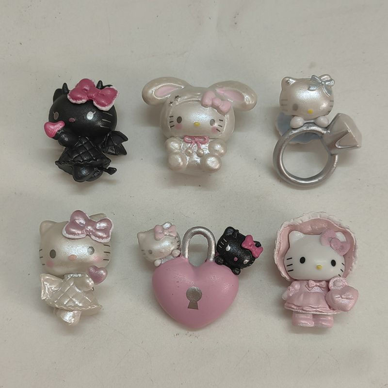 7 Styles3cm Anime Figures Hello Kitty รวบรวมเครื่องประดับการ์ตูนตัวอักษร Kawaii KT ตุ๊กตาแมวรุ่นของเล่นเด็กของขวัญ