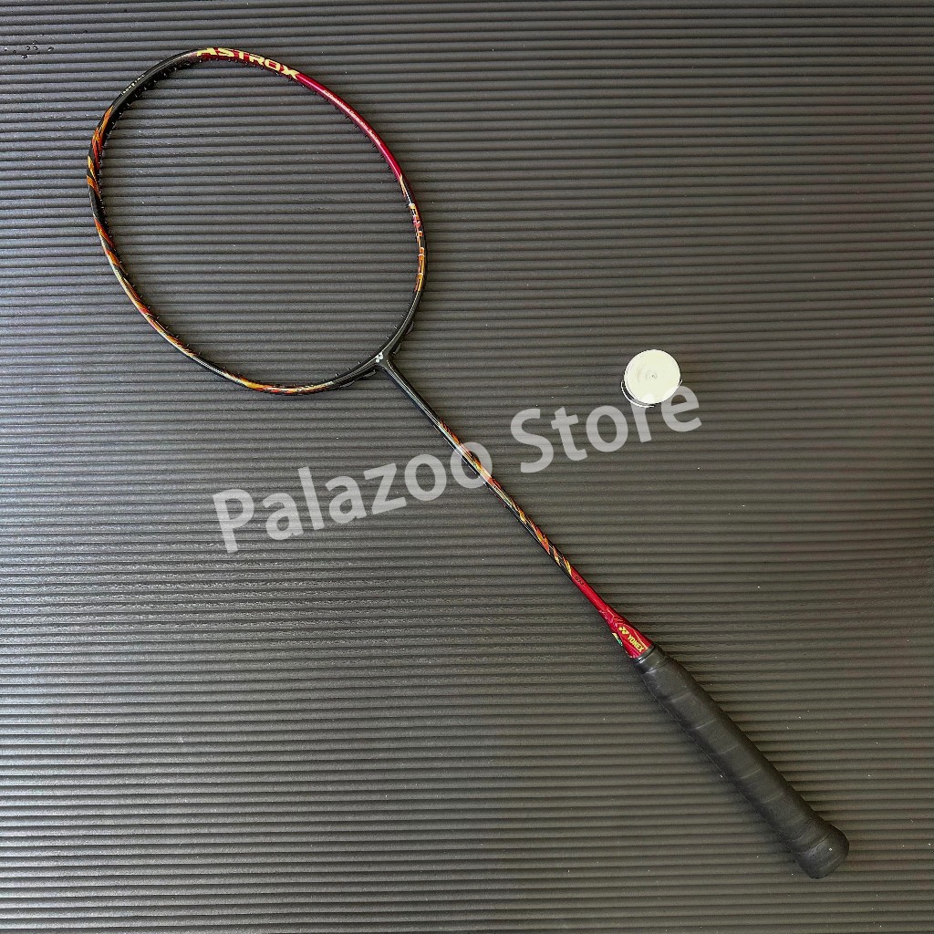 YONEX YONEX ASTROX 99 PRO Riyao สีแดง Momota Kento การแข่งขันไม้แบดมินตันเฉพาะ Sky Axe 99PRO 4UG5