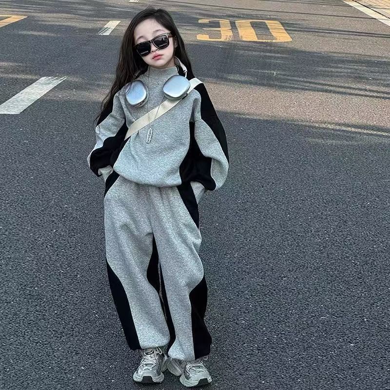 เสื้อสเวตเตอร์สูททอดถนนระดับไฮเอนด์สาวฤดูใบไม้ผลิฤดูใบไม้ร่วงสไตล์ใหม่เด็กสไตล์ตะวันตกเสื้อผ้าฤดูใบไม้ผลิสีดํากีฬาชุดสองชิ้น - รูปที่ 6