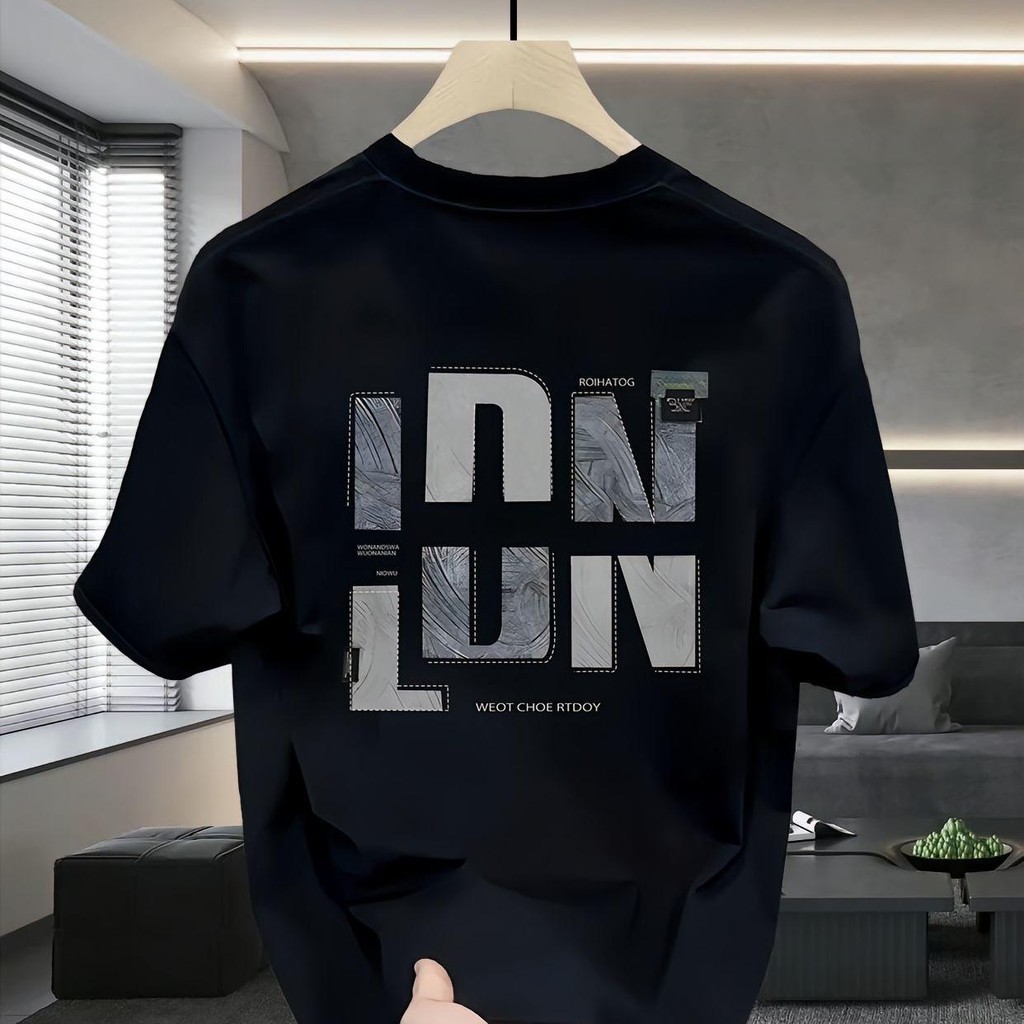 เสื้อเชิ้ตโอเวอร์ไซส์สีดำ พิมพ์ลายหน้าหลัง ทำจากผ้าฝ้าย100% คอกลม ใส่สบาย