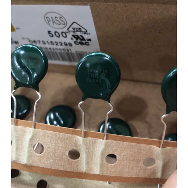 1-5PCS แรงดันไฟฟ้าภูมิแพ้ตัวต้านทานสีเขียว TNR 7V471K 10V471K 12V471K 14V471K 470V 7V271K 20V471K 15
