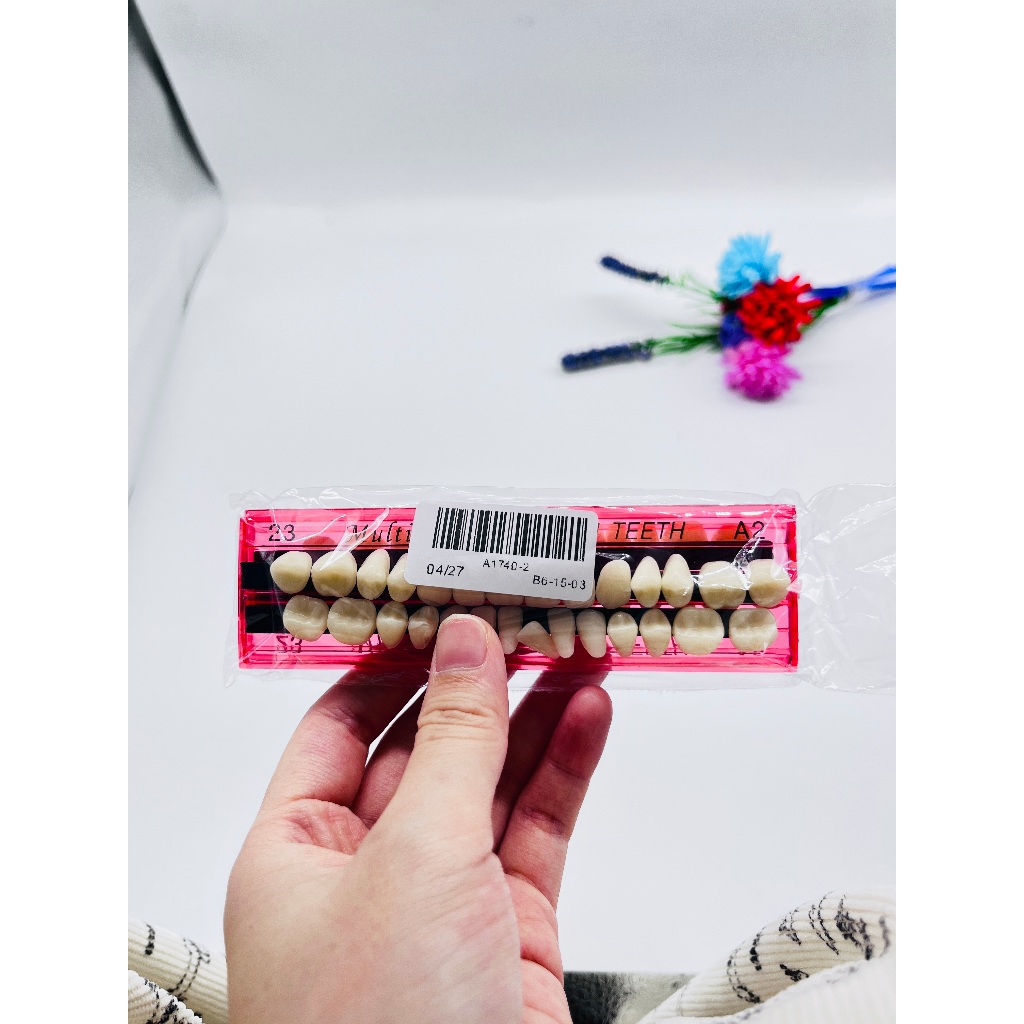 ฟันปลอมฟันปลอม Comparator กระจกฟอกสีฟัน แผ่นเทียบสี รุ่นเครื่องมือวิจัย/2 /10 ชุด (อย่างละ 28 ชิ้น)