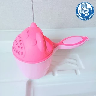 อุปกรณ์อาบน้ำเด็ก ถ้วยแชมพูเด็ก Shampoo cup ช้อนแชมพู ด้ามจับถนัดมือ ผู้ช่วยที่ดีสำหรับอาบน้ำเด็ก