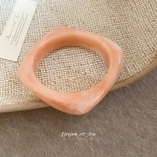 สร้อยข้อมือวินเทจย้อมเรซิ่น สไตล์อเนกประสงค์ เหมาะสำหรับสวมใส่ในหลากหลายโอกาส