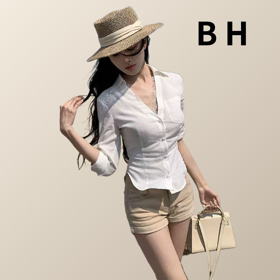 เสื้อเชิ้ตเท็นเซลสำหรับผู้หญิง ดีไซน์คอวีและขอบกระฟี้อยู่ที่เอว