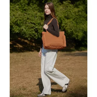 BAGSMART Tote Bag กระเป๋าสะพายผู้หญิง ขนาดใหญ่ มีช่องใส่โน้ตบุ๊ก มีหลายช่อง น้ำหนักเบา ทรงพัฟฟี่
