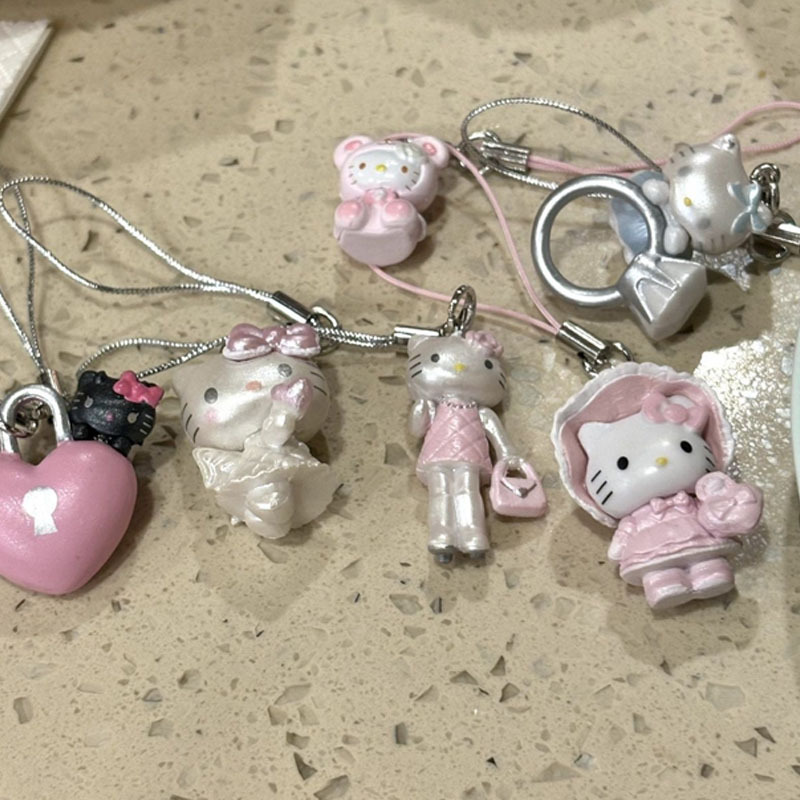 6 รูปแบบ 3 ซม.โทรศัพท์ Chain Hello Kitty Cinnamoroll กระเป๋าเป้สะพายหลังจี้ My Melody น่ารัก Kuromi Pochacco พวงกุญแจสาวมือถือของขวัญ