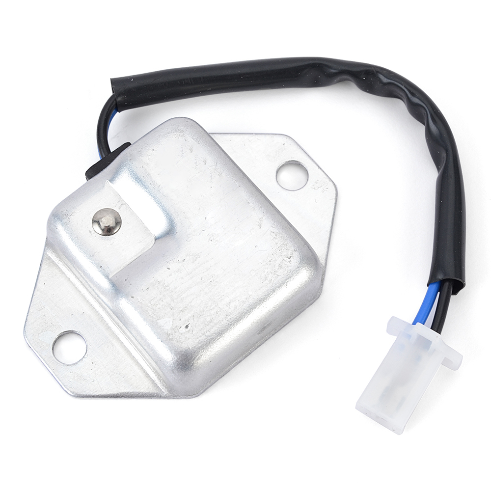 82M-81910-A0 รถจักรยานยนต์Regulator RectifierสําหรับYamaha WR400F BR250 CF300 EC340 ET400 EX570 PZ48