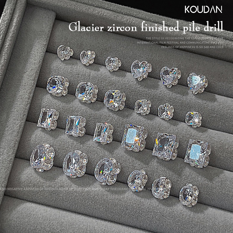 เล็บตกแต่งเล็บเล็บสติกเกอร์ Rhinestones คริสตัลเพชร DIY 5 ชิ้นโปร่งใสไม่สม่ําเสมอ Zircon Shinning เครื่องประดับแก้ว KOUDAN