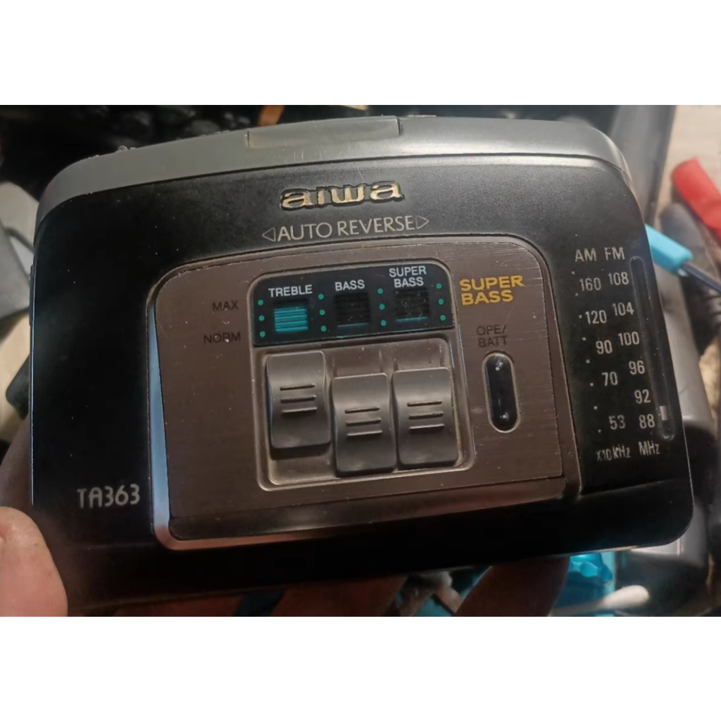 AIWA WalkmanTA363 เครื่องเทปสองช่อง พร้อมฟังก์ชั่นวิทยุ