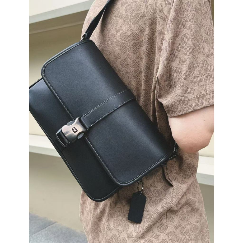โลโก้คลาสสิกของผู้ชายใหม่ LEAGUE Messenger Bag Messenger Bag Flap Messenger Bag