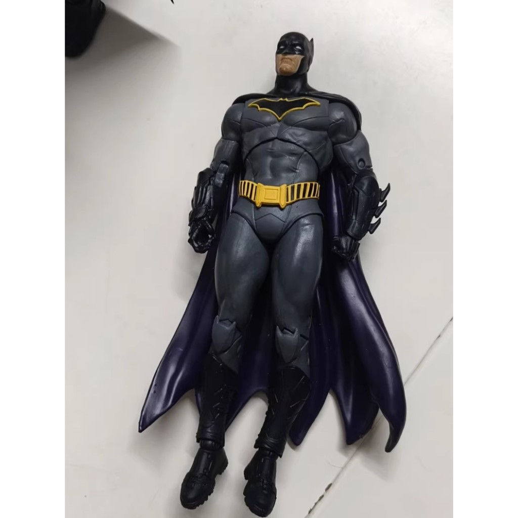 (ไม่มีกล่อง) McFarlane Arkham Knight Batman Action Figure