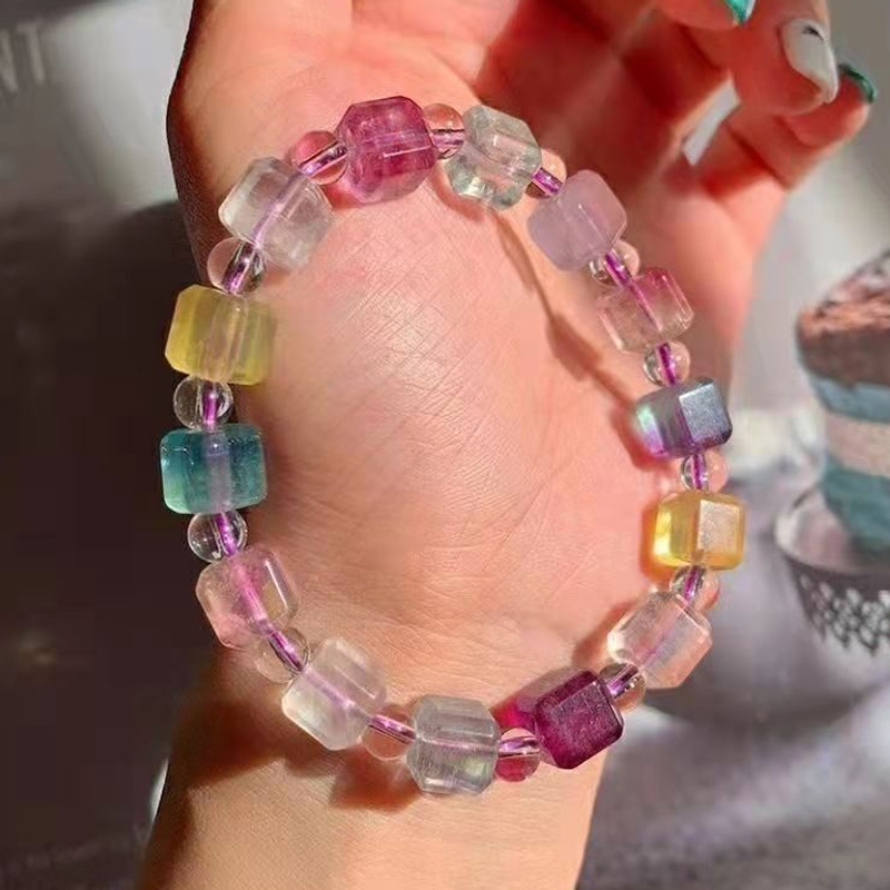 สร้อยข้อมือลูกปัดบล็อกฟลูออไรต์ธรรมชาติ สีรุ้งสวยงามงดงามพราว